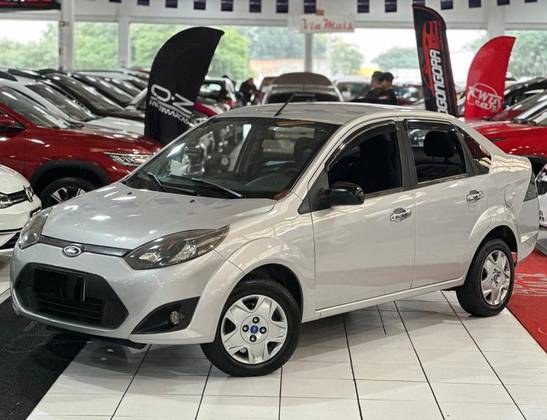 FORD FIESTA 1.6 ROCAM SEDAN 8V FLEX 4P MANUAL FORD FIESTA 1.6 ROCAM SEDAN 8V FLEX 4P MANUAL